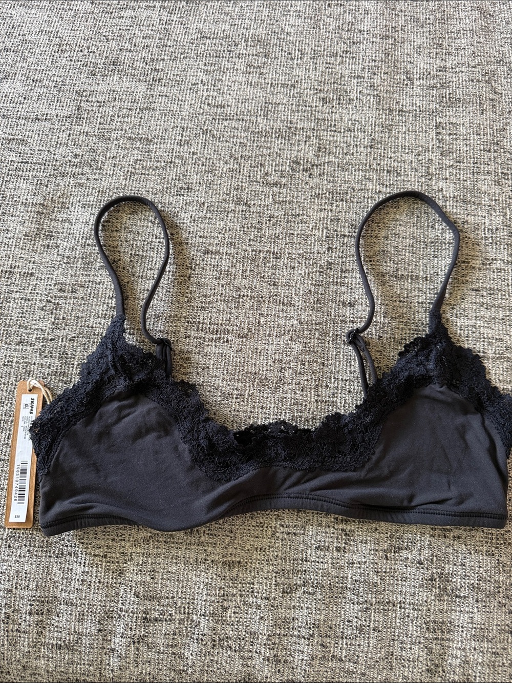 Skims fits everybody skimpy scoop bralette picot